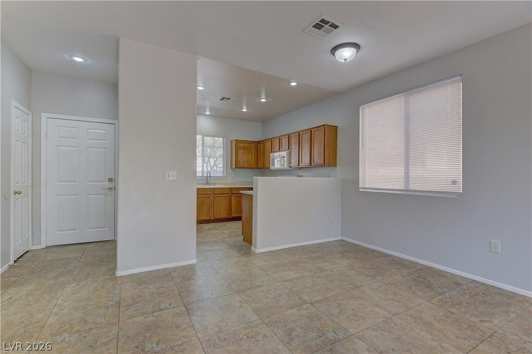 10753 Pipers Cove Ln - Photo 4 of 22