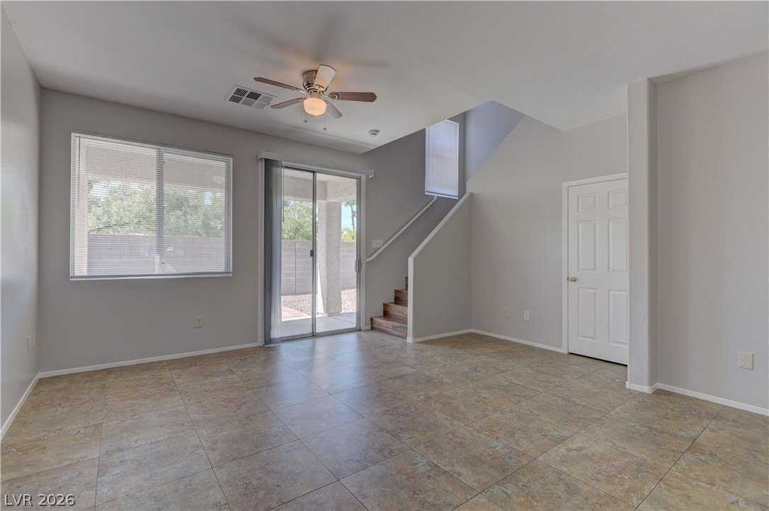 10753 Pipers Cove Ln - Photo 7 of 22
