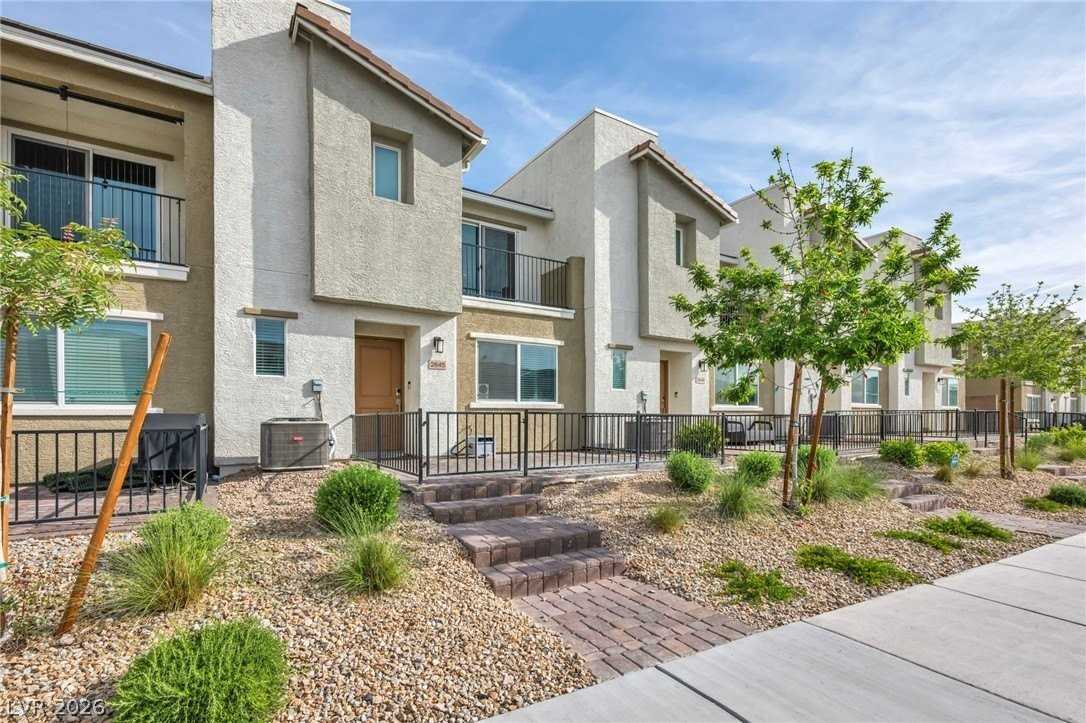 2645 Wimbledon White Ct - Photo 2 of 48