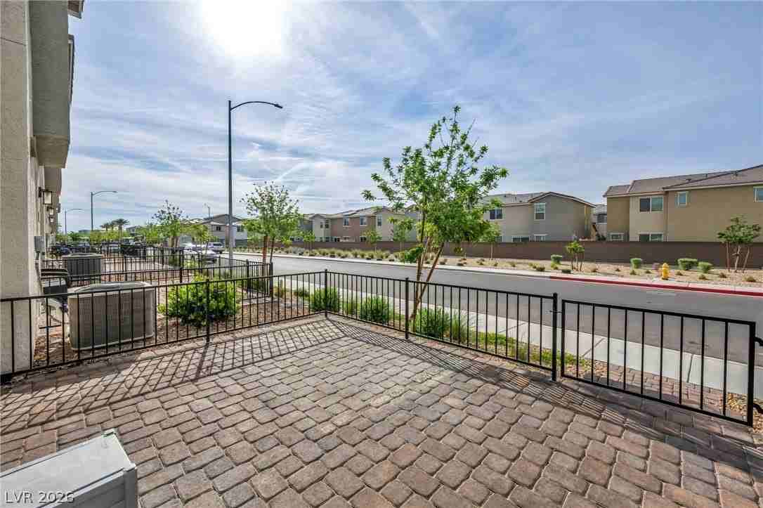 2645 Wimbledon White Ct - Photo 7 of 48