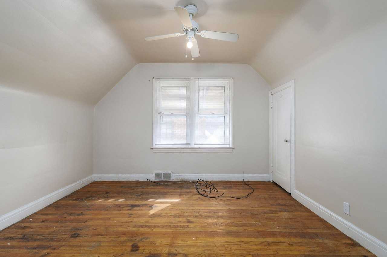 13067 Wade St - Photo 6 of 25