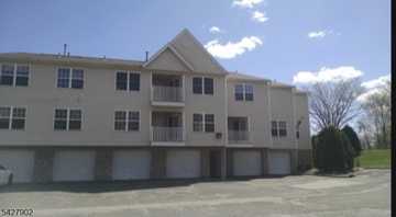 featured image of 37 Parkside Ct