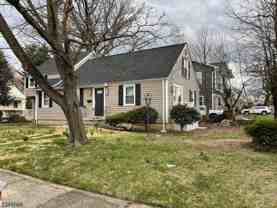8-10 Mason Pl - Photo 1 of 1