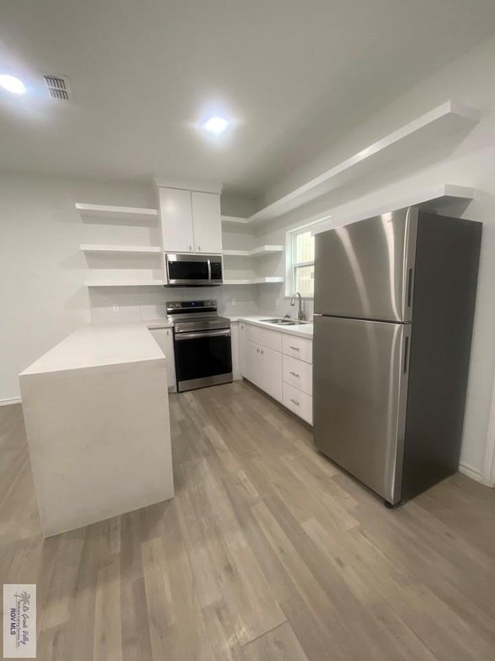 2393 Mcallen Rd #D1-7 - Photo 6 of 28