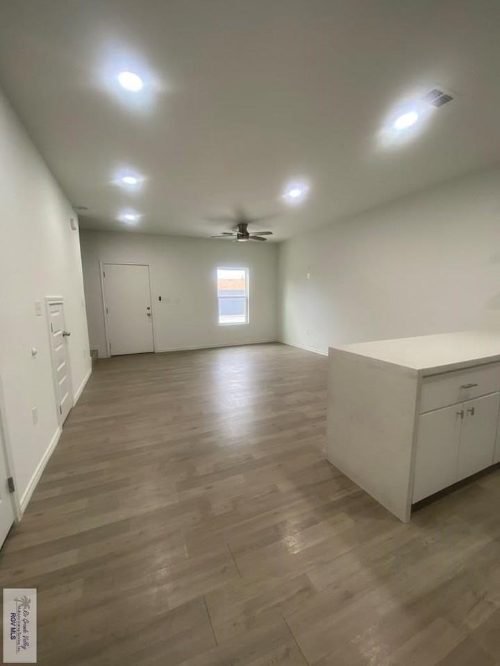 2393 Mcallen Rd #D1-7 - Photo 7 of 28