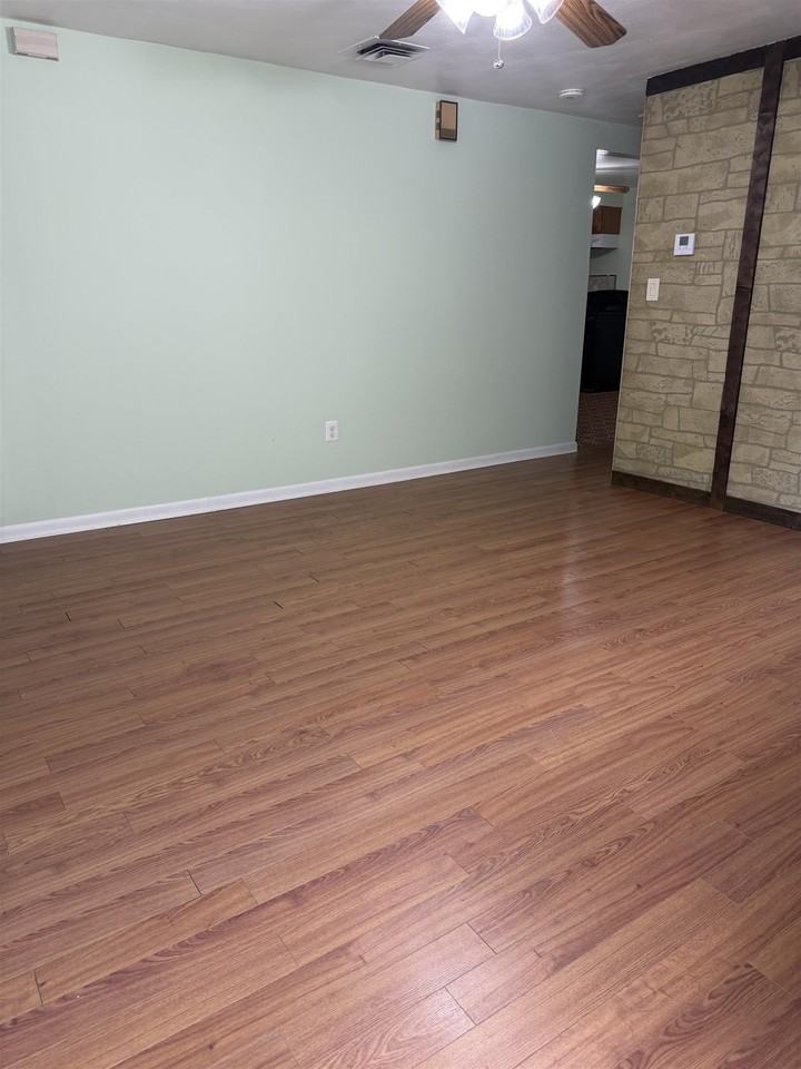 244 Front St #2 - Photo 2 of 6