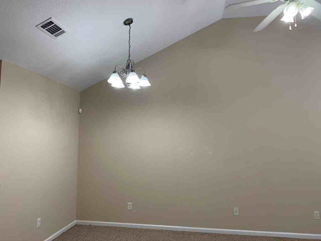 410 Northrop Pl - Photo 6 of 28