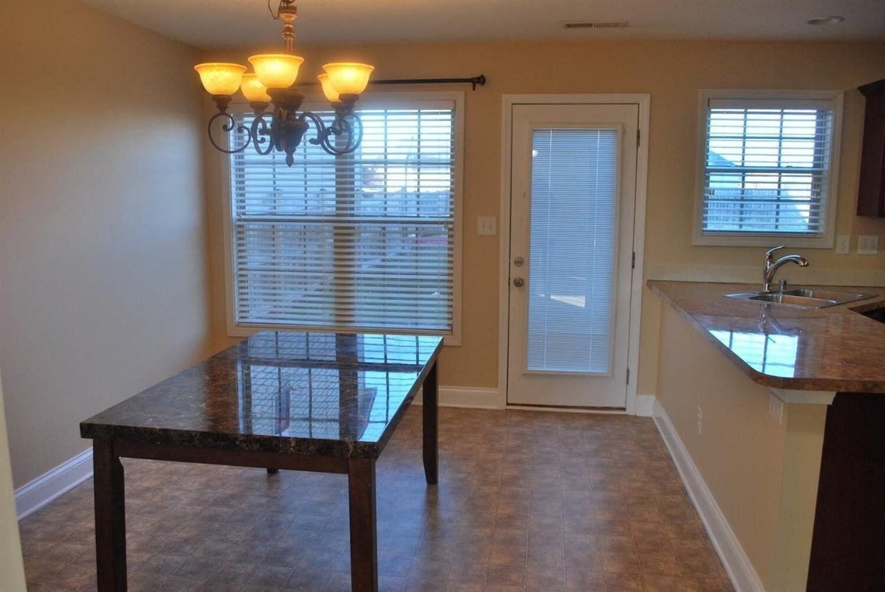 840 Sugarbush Trl - Photo 5 of 14