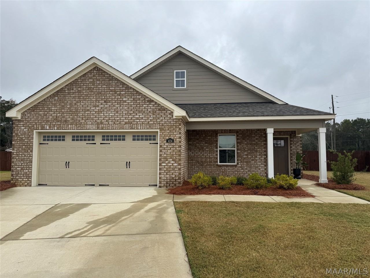 424 Kohn Dr - Photo 2 of 41