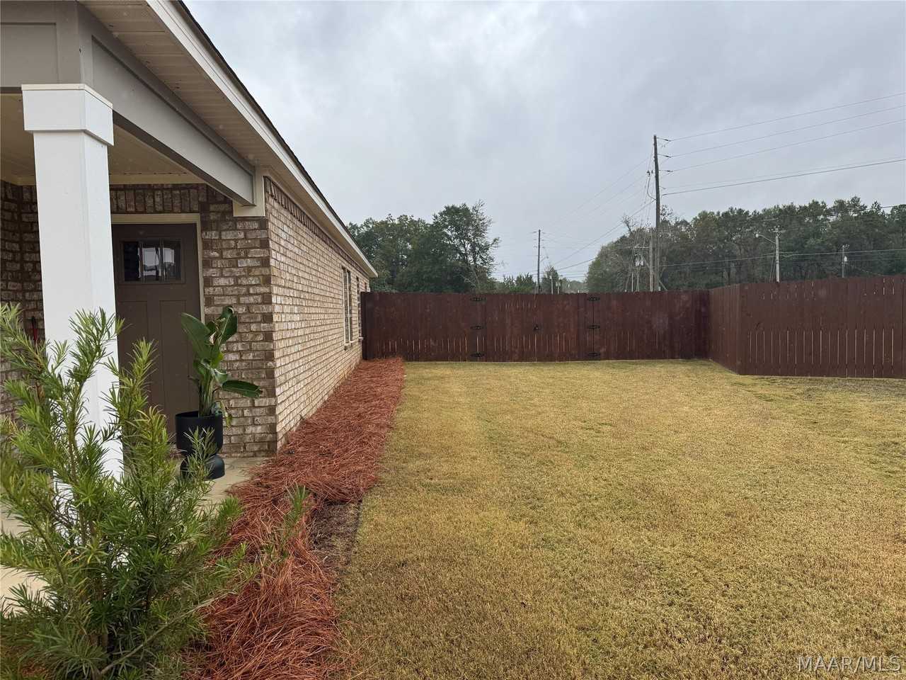 424 Kohn Dr - Photo 4 of 41
