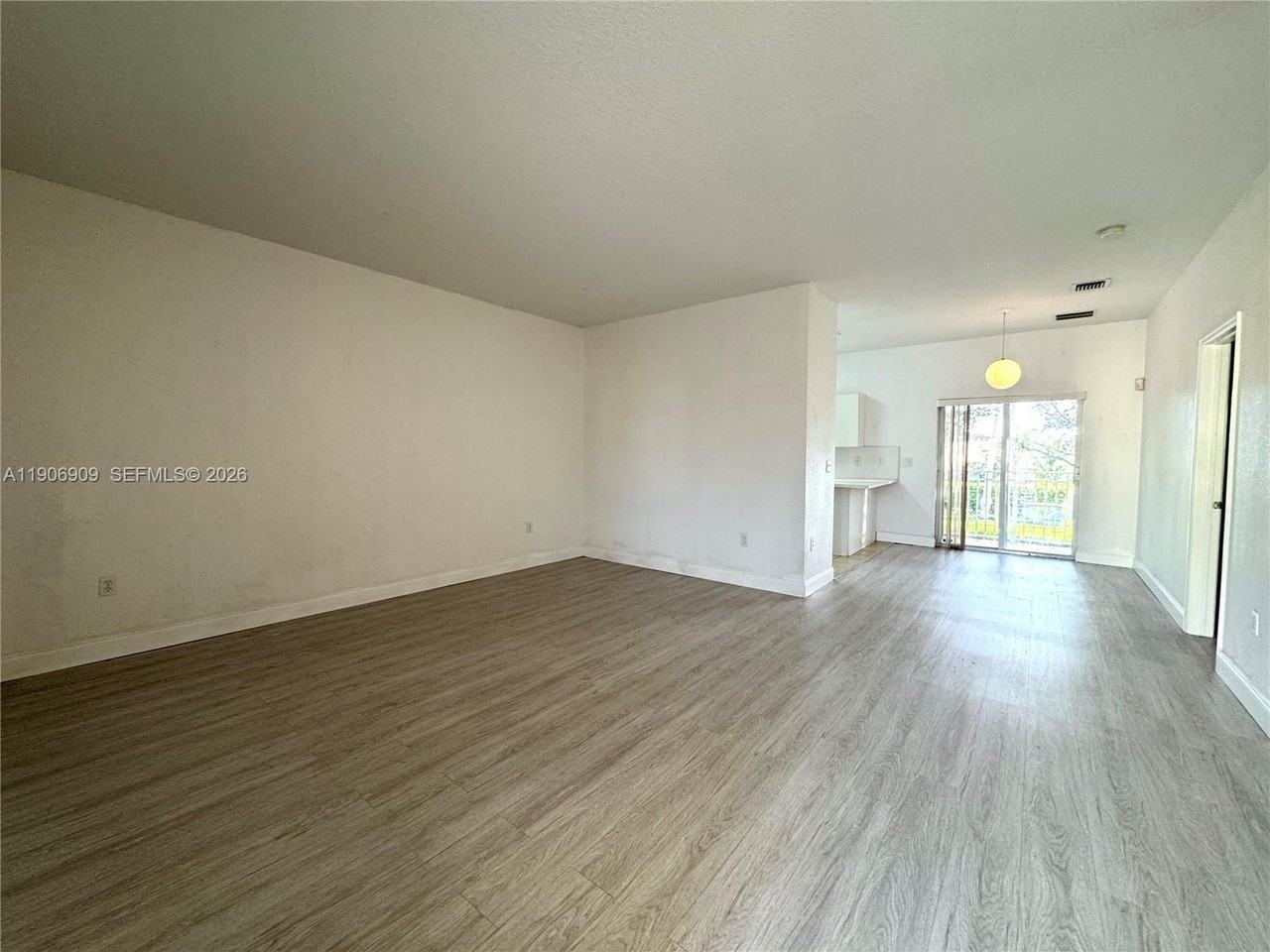 2590 Ne 3rd Dr #203 - Photo 4 of 50