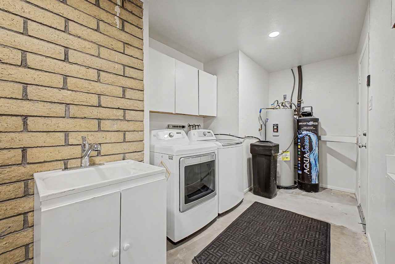 E Tierra Buena Ln - Photo 6 of 25
