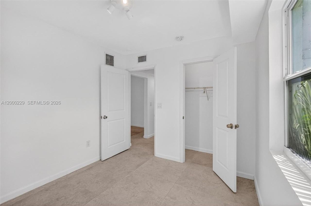 3676 Oak Ave #7 - Photo 7 of 22