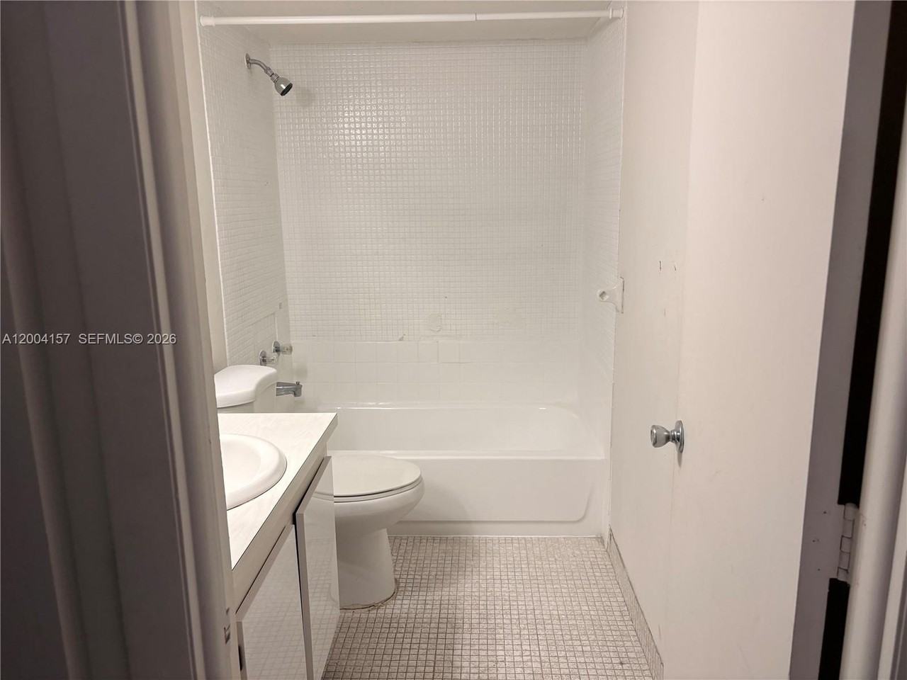 4168 Inverrary Dr #408 - Photo 7 of 11