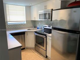 1975 Ne 135th St #3C - Photo 1 of 1