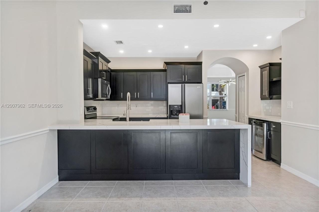 8334 Nw 144th Ter - Photo 4 of 44