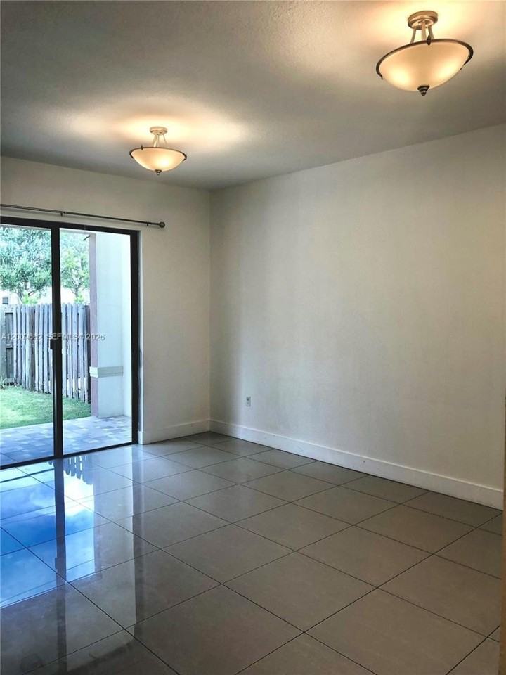12740 Sw 131st Ter #12740 - Photo 5 of 40