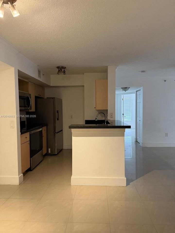 2433 Centergate Dr #107 - Photo 5 of 28