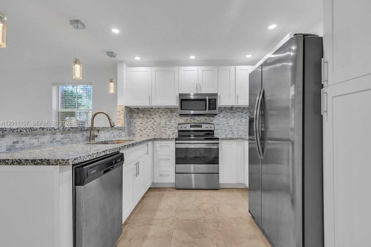 12926 Sw 30th St #139 - Photo 4 of 24