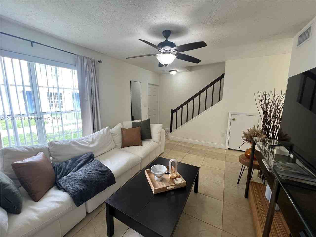 19372 Sw 103rd Ct #B - Photo 4 of 30
