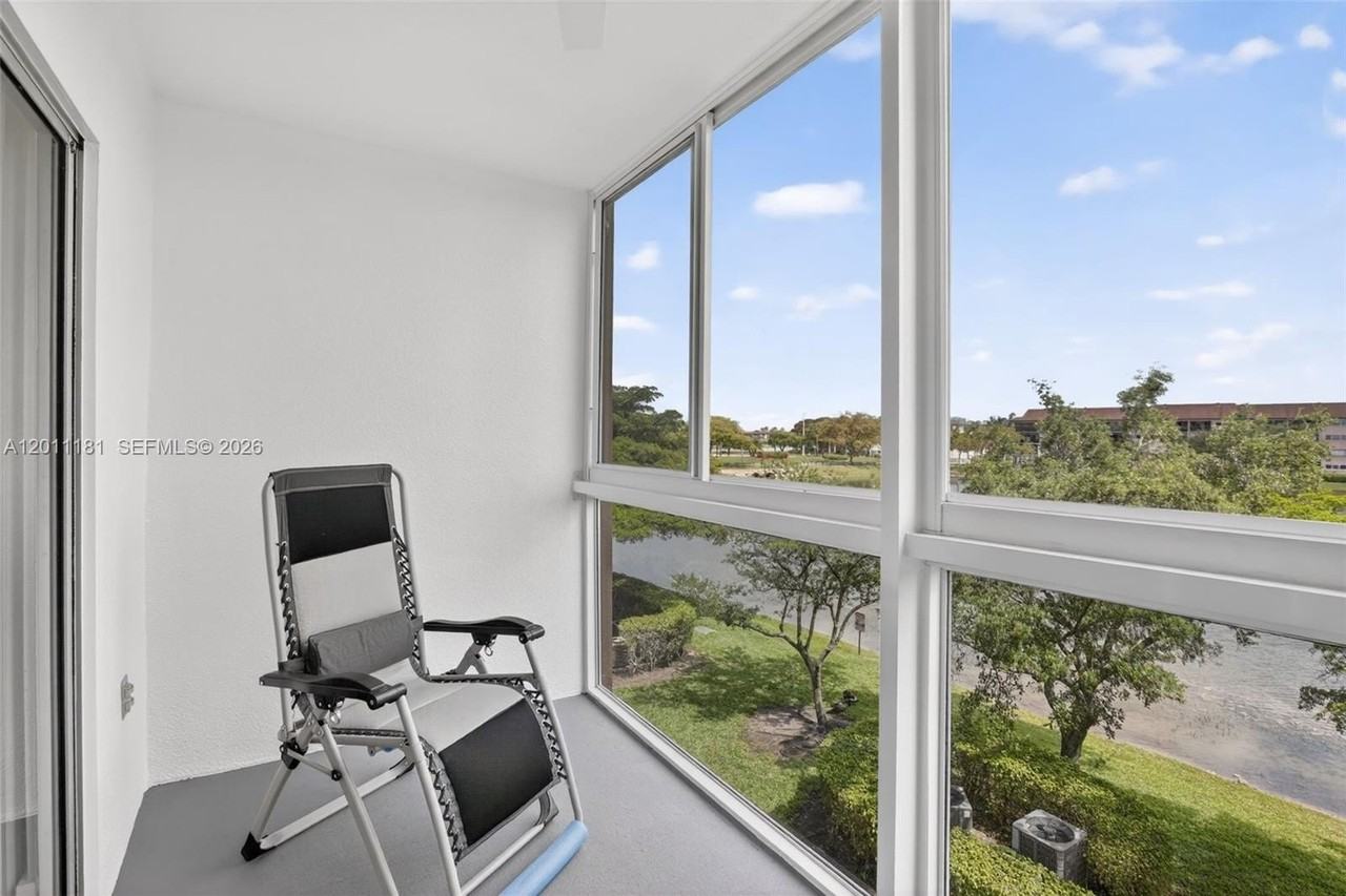 13700 Sw 11th St #309A - Photo 2 of 40
