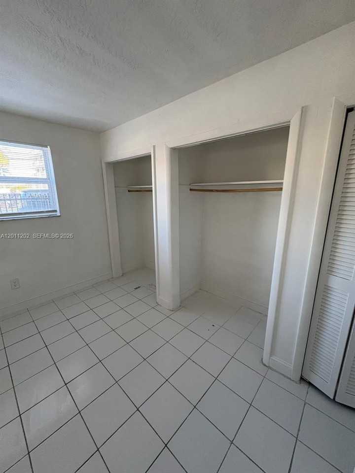 1590 Ne 125th Ter #1 - Photo 2 of 5
