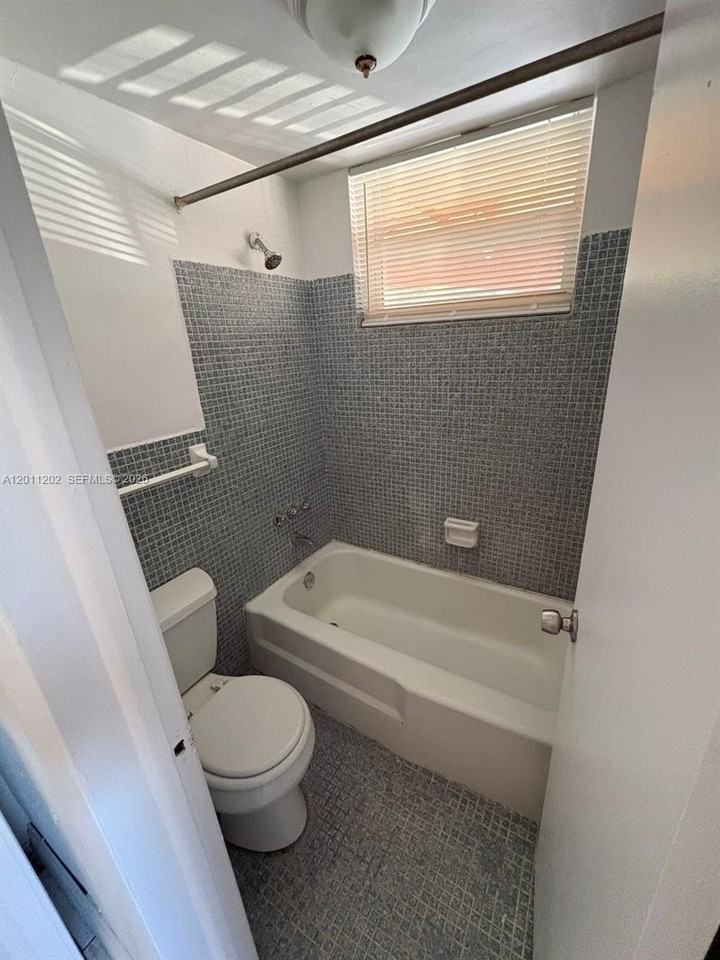 1590 Ne 125th Ter #1 - Photo 4 of 5