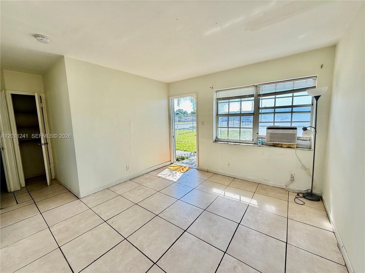 1041 Nw 7th Ct #2 - Photo 4 of 18