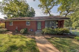featured image of 18 Dorchester Dr