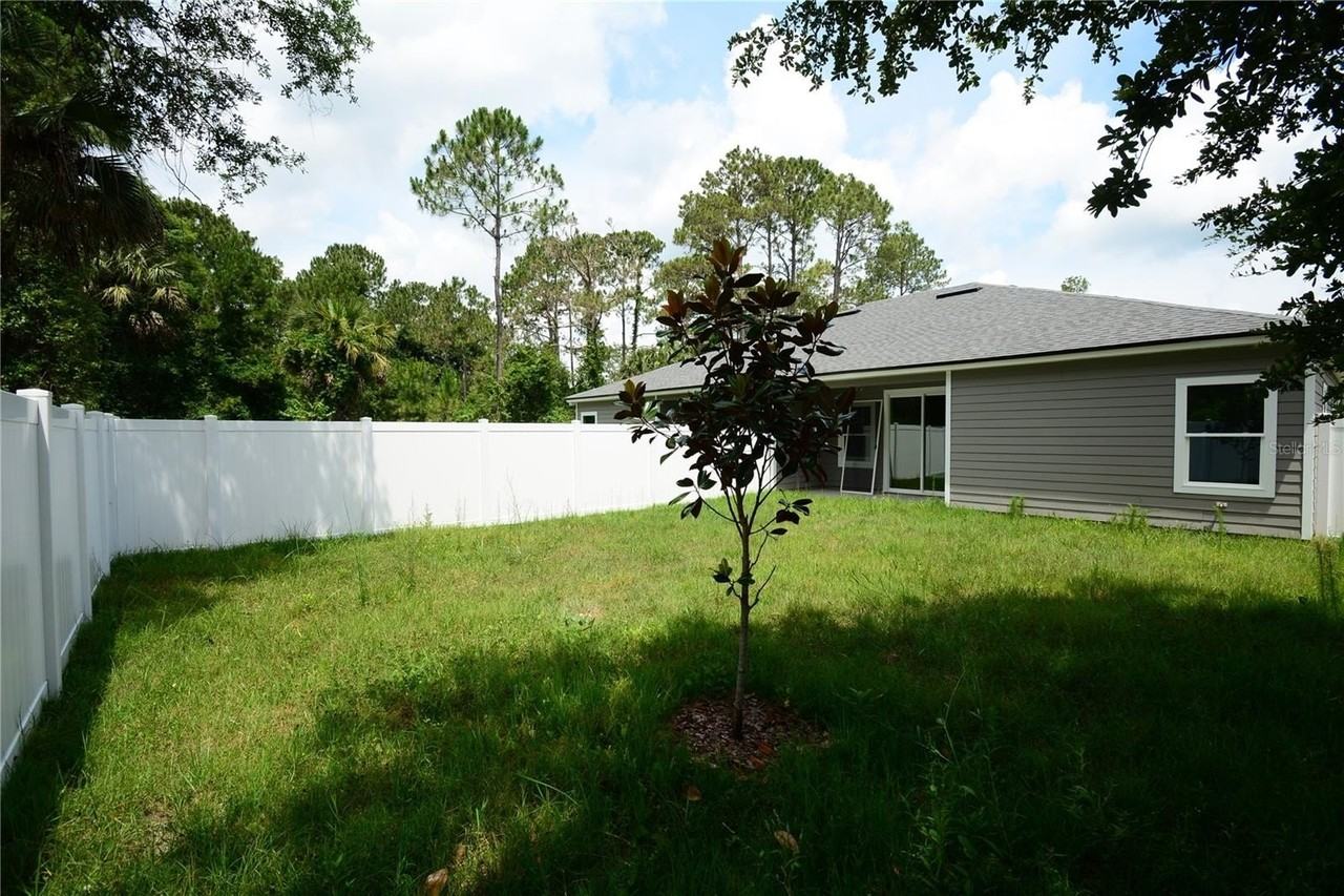 28 Slumberland Path #A - Photo 2 of 24