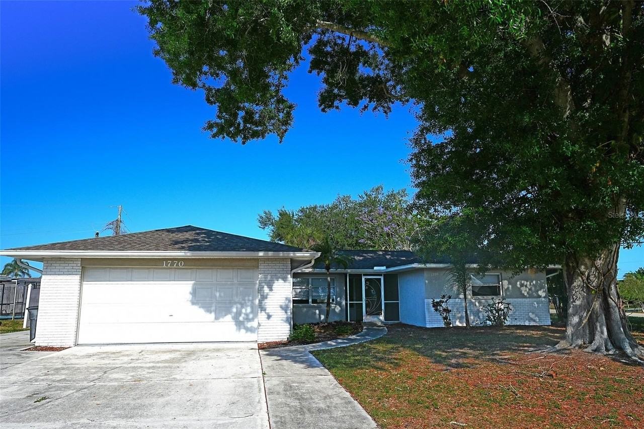 1770 Elm Dr - Photo 2 of 23