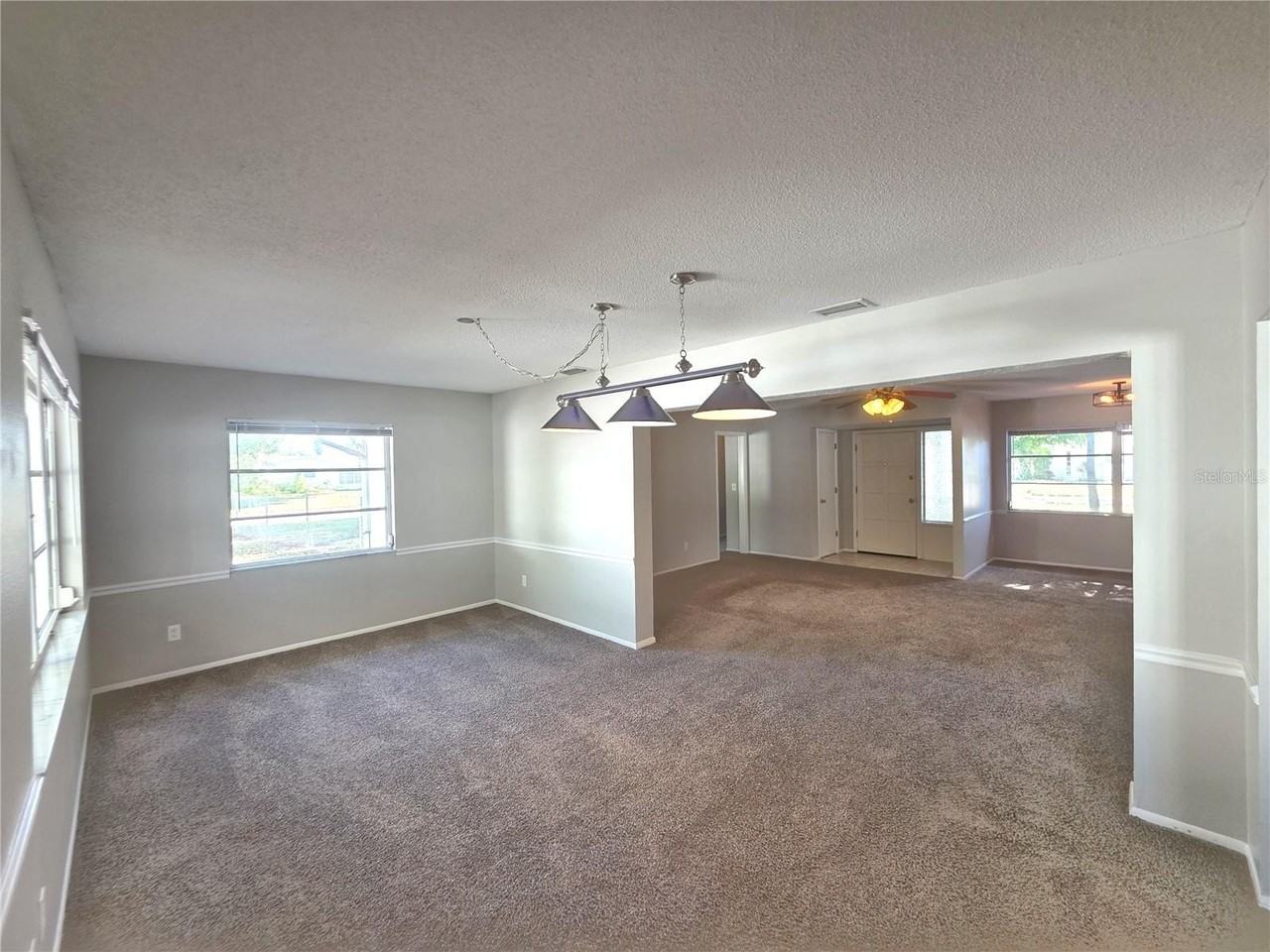 1770 Elm Dr - Photo 4 of 23