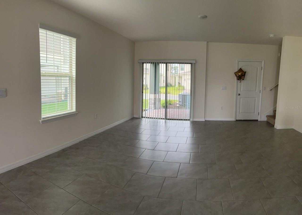 12067 Holystone St - Photo 7 of 14