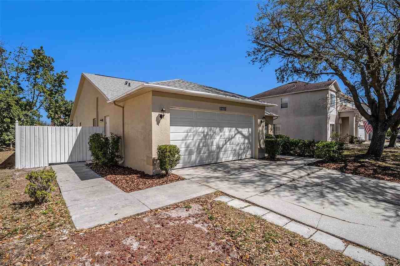 12712 Longcrest Dr - Photo 2 of 25