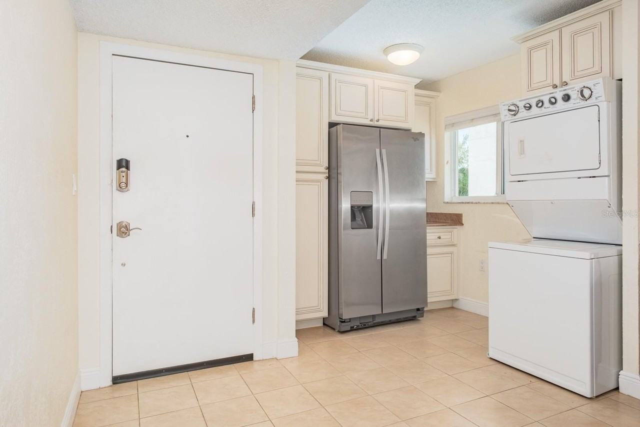 1361 Snell Isle Blvd Ne #6 - Photo 4 of 27