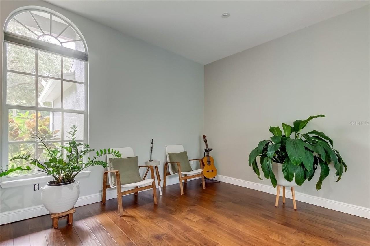 12943 Royal George Ave - Photo 5 of 50