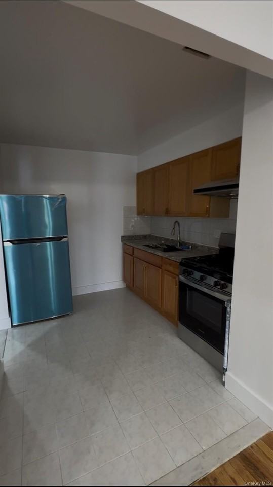 9428 53rd Ave #3 - Photo 4 of 7