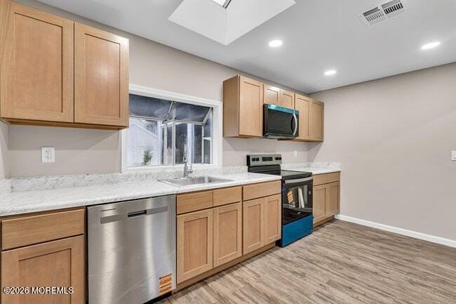 150 Farm Rd - Photo 5 of 23