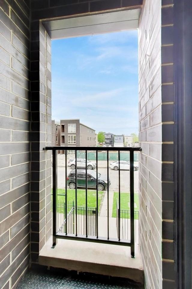 6548 S Maryland Ave #3 - Photo 4 of 21
