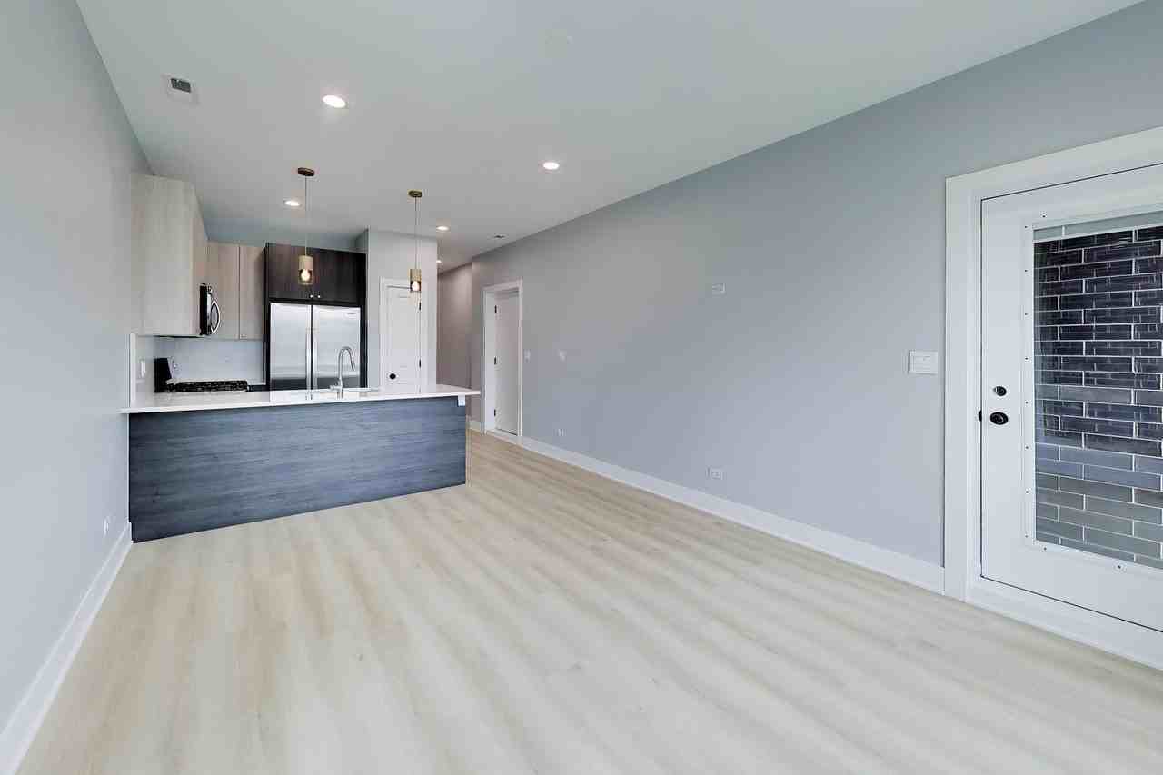 6548 S Maryland Ave #3 - Photo 6 of 21