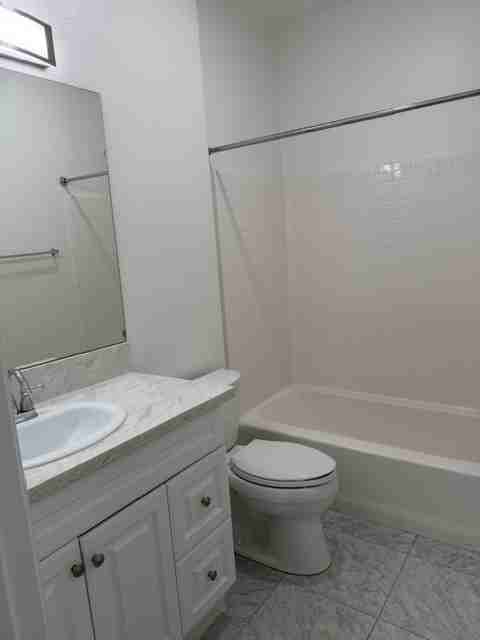 5084 Plaza Promenade - Photo 7 of 17