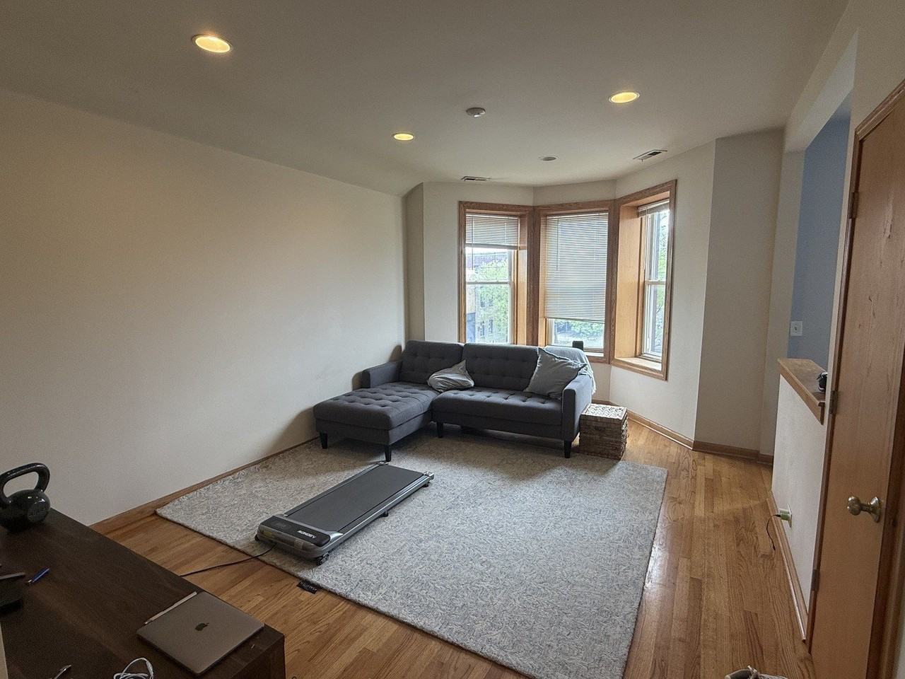 2418 N Western Ave #3F - Photo 3 of 13