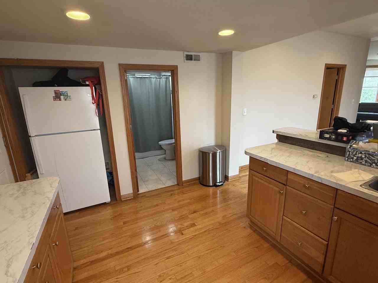 2418 N Western Ave #3F - Photo 6 of 13