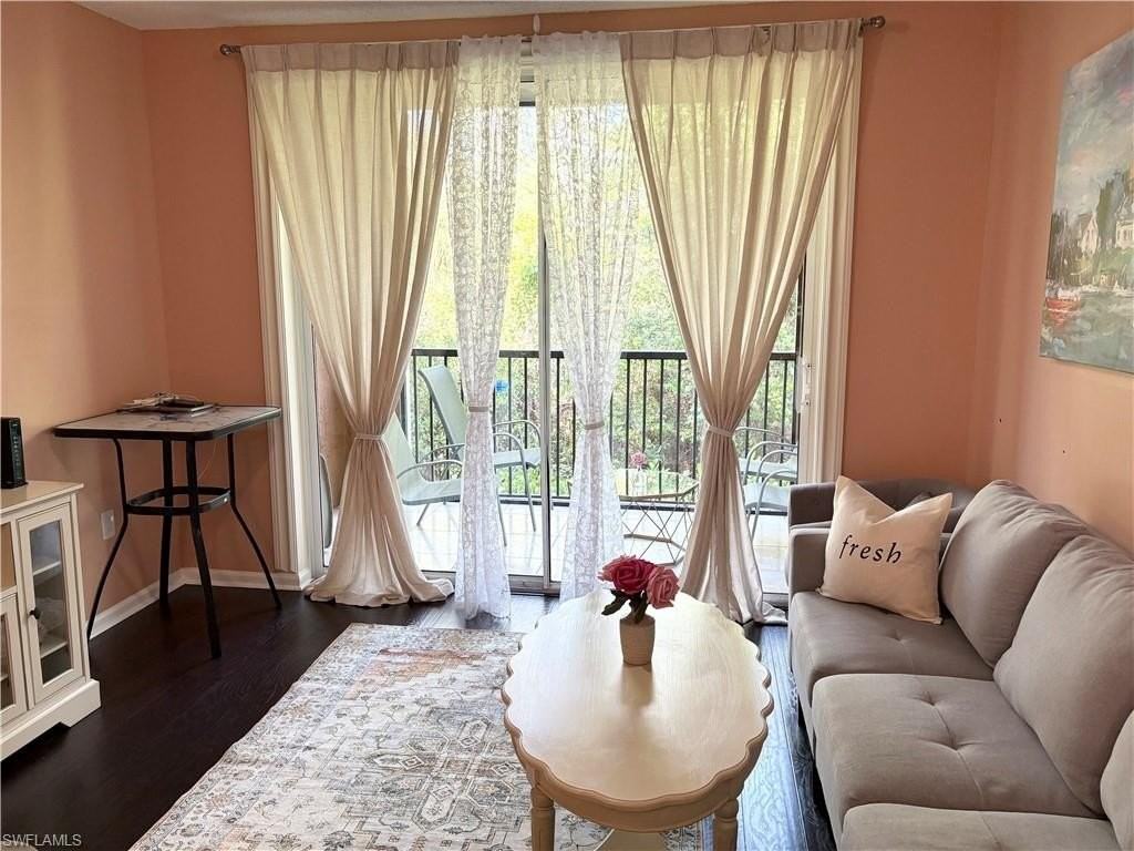 1105 Reserve Ct #206 - Photo 3 of 23