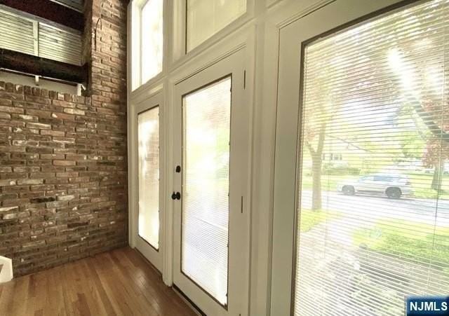 46 Madison Ave - Photo 2 of 17