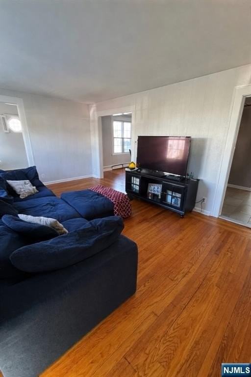 908 Linden Ave - Photo 2 of 8