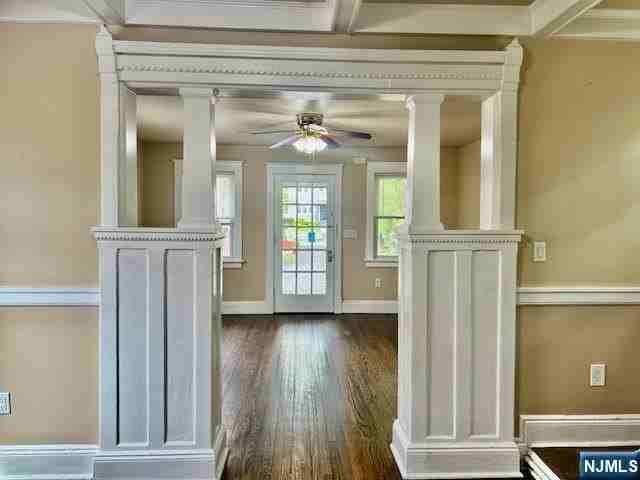 144 Phelps Ave - Photo 3 of 17