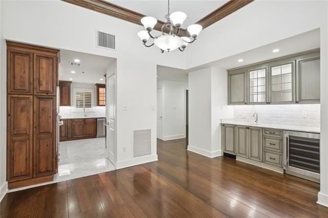 700 S Peters St #316 - Photo 7 of 20
