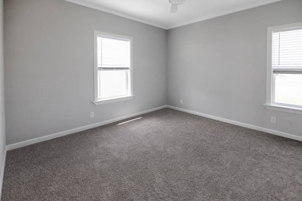 1459 Whispering Pines Loop - Photo 6 of 22