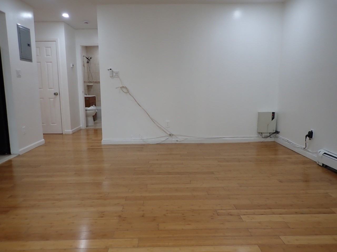 334 Saratoga Ave #2 - Photo 3 of 12